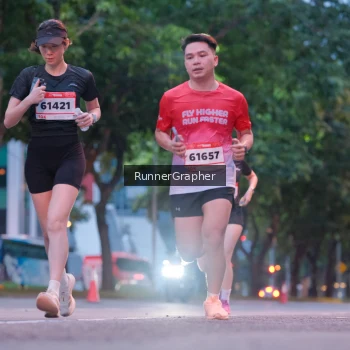 Runner Photo 1856510