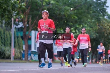 Runner Photo 1856560