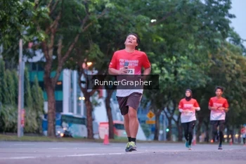 Runner Photo 1856562