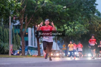 Runner Photo 1856583