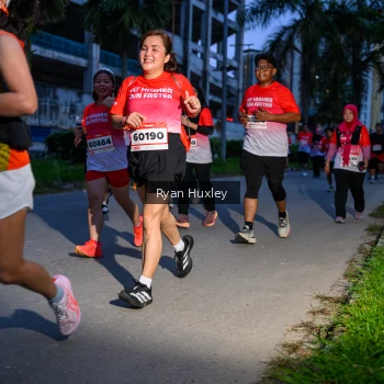 Runner Photo 1856710