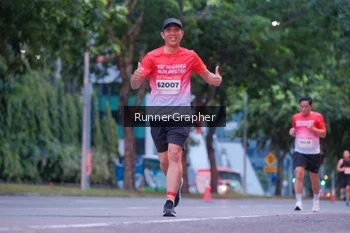 Runner Photo 1856727