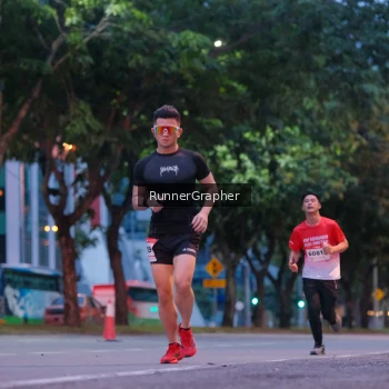 Runner Photo 1856741