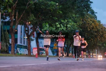 Runner Photo 1856759