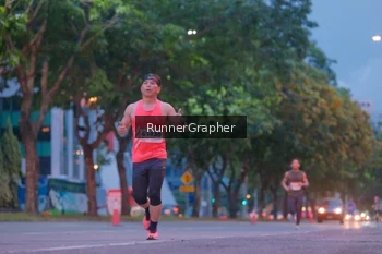 Runner Photo 1856770