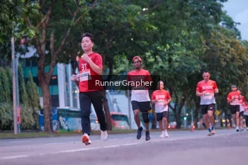 Runner Photo 1856796