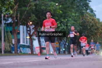 Runner Photo 1856809