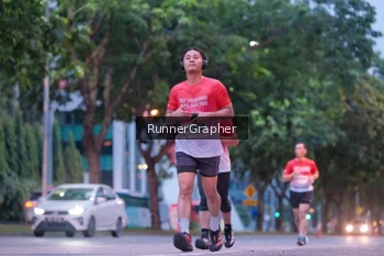 Runner Photo 1856828