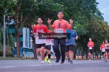 Runner Photo 1856840