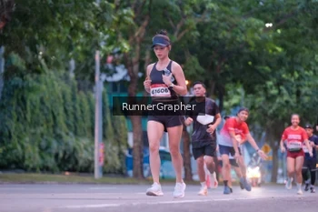 Runner Photo 1856846
