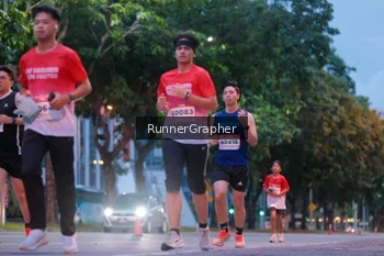 Runner Photo 1856867