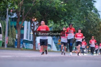 Runner Photo 1856868