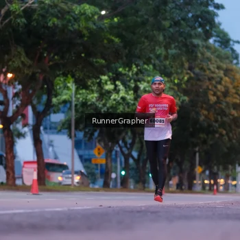 Runner Photo 1856870