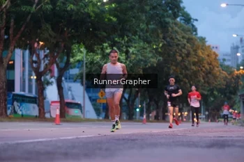 Runner Photo 1856874