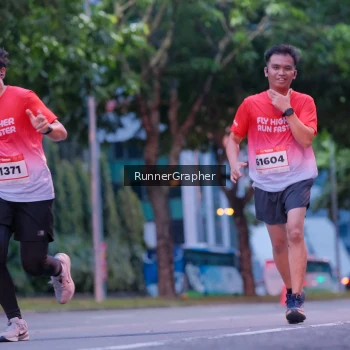 Runner Photo 1856879