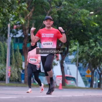 Runner Photo 1856885