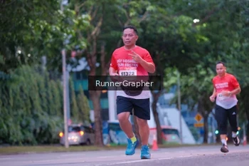 Runner Photo 1856960