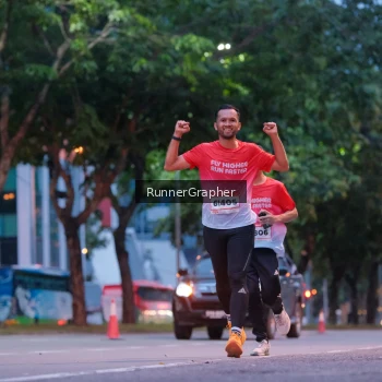 Runner Photo 1856990