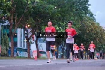 Runner Photo 1857115