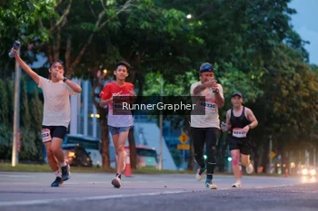 Runner Photo 1857176