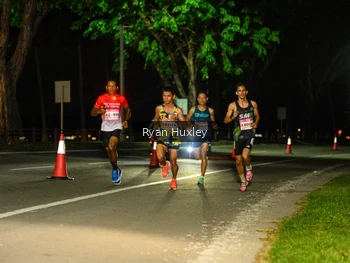 Runner Photo 1857185