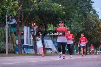 Runner Photo 1857189