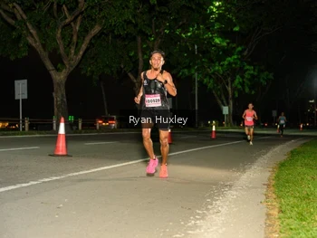 Runner Photo 1857192