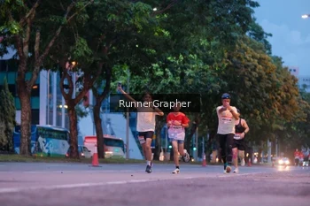 Runner Photo 1857197