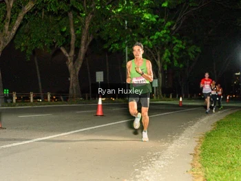 Runner Photo 1857219