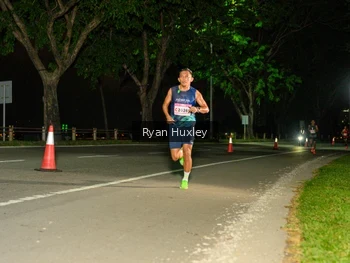 Runner Photo 1857228