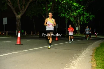 Runner Photo 1857313