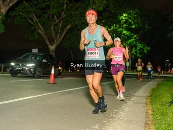 Runner Photo 1857345