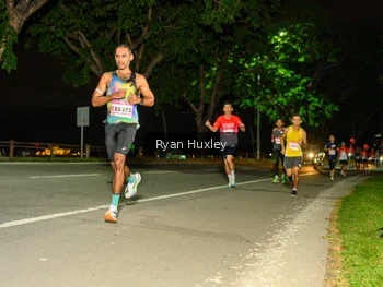 Runner Photo 1857383