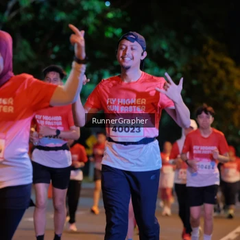 Runner Photo 1857445