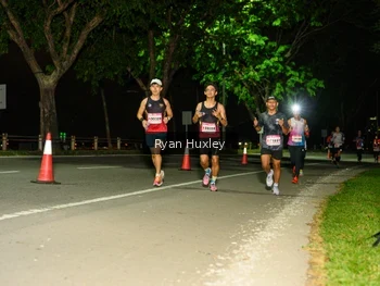 Runner Photo 1857543