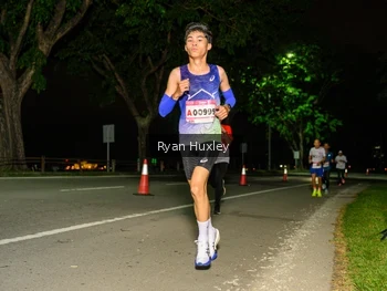 Runner Photo 1857810