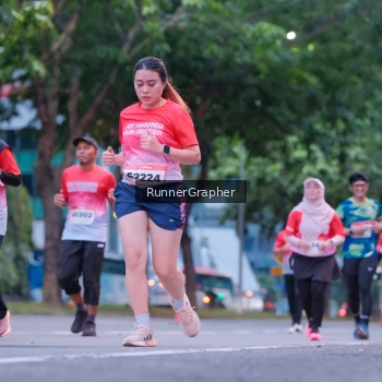 Runner Photo 1858185