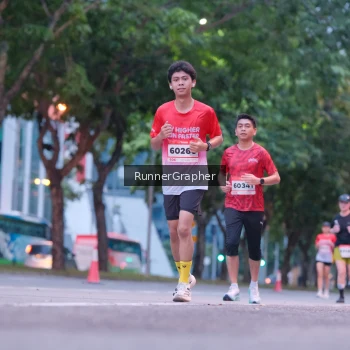 Runner Photo 1858314