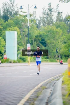 Runner Photo 1858644