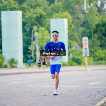 Runner Photo 1858646