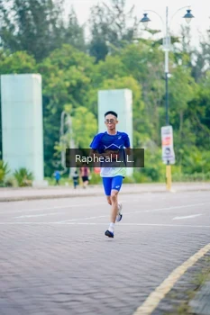 Runner Photo 1858647