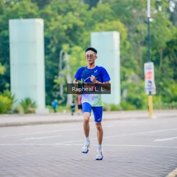 Runner Photo 1858703