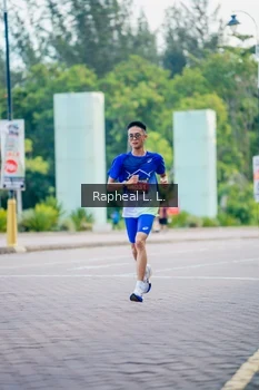 Runner Photo 1858714