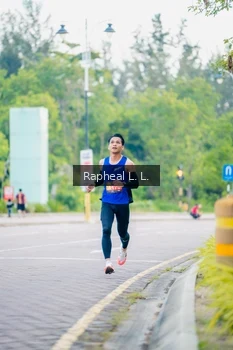 Runner Photo 1858735