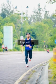 Runner Photo 1858741