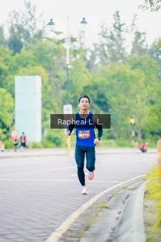 Runner Photo 1858743