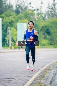 Runner Photo 1858794