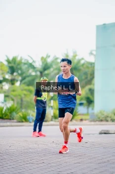 Runner Photo 1859110