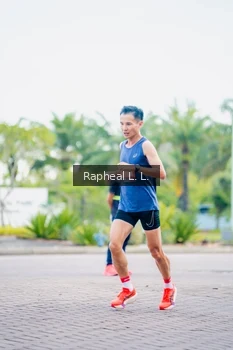 Runner Photo 1859114