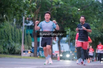 Runner Photo 1859136